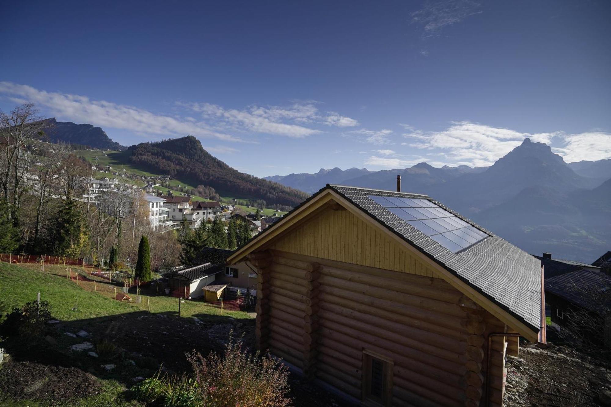 Apartment Im Chalet Biodola Амден Екстериор снимка