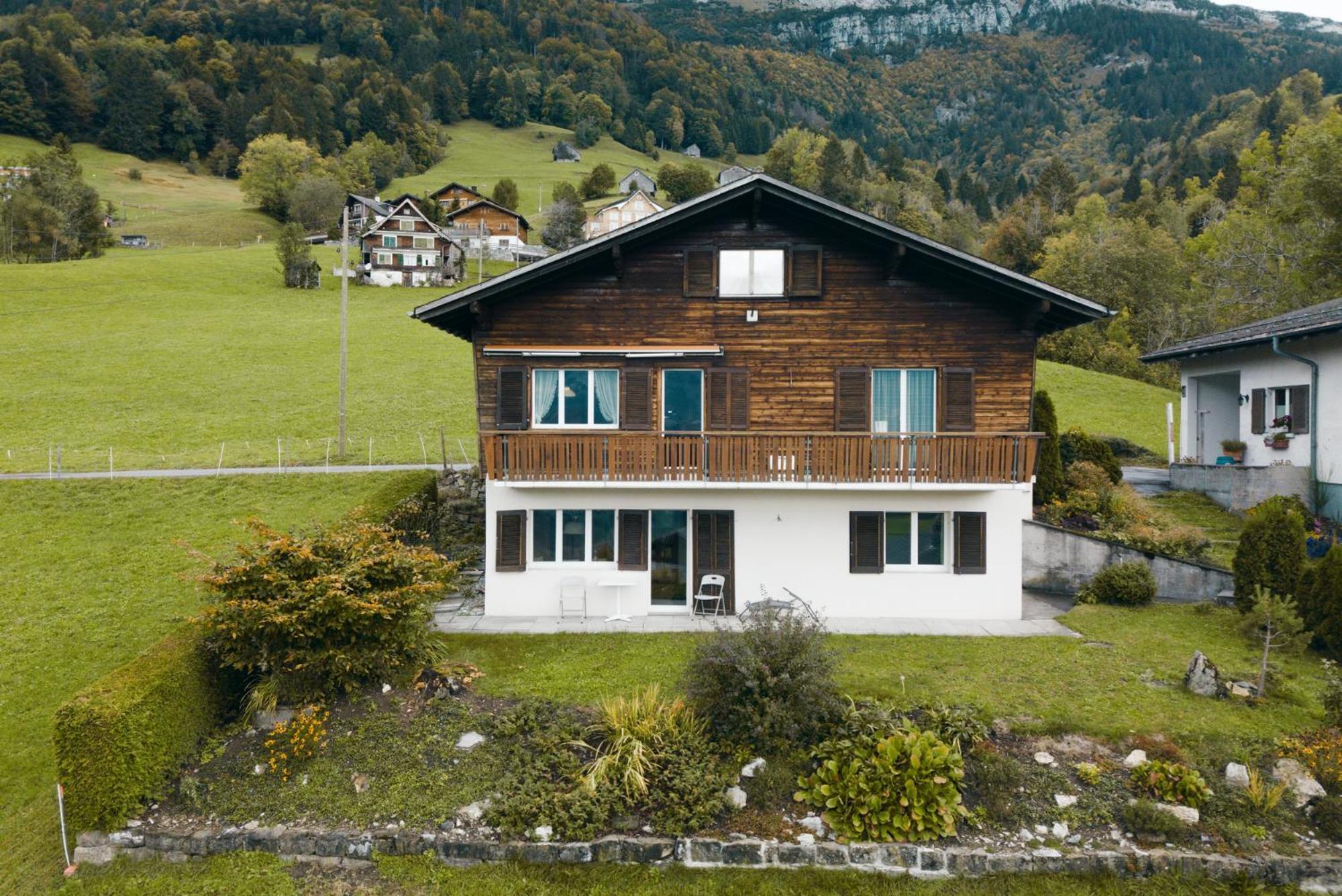 Apartment Im Chalet Biodola Амден Екстериор снимка